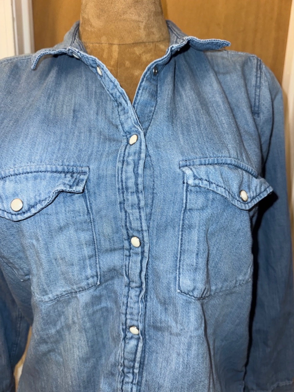 L.O.G.G Blue Denim Snap button-Down Shirt with Dual Chest Pockets, soft, Sz 16 - Picture 2 of 9